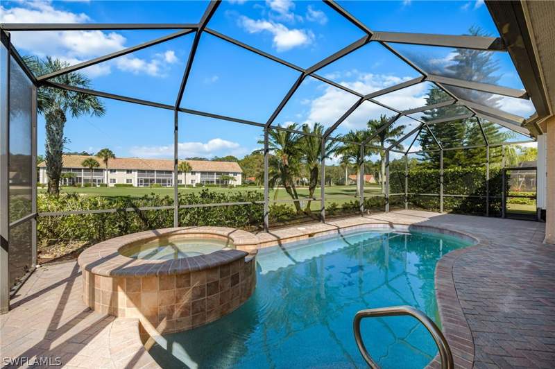 3 bedroom SingleFamilyResidence at 3733 Royal Wood Blvd, Royal Wood, Naples — photo 4