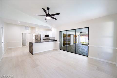 10731 Regent Cir, Naples FL - photo 17 of 35