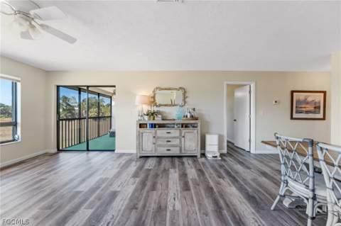 12498 Riverside Dr 205, Fort Myers FL - photo 10 of 46