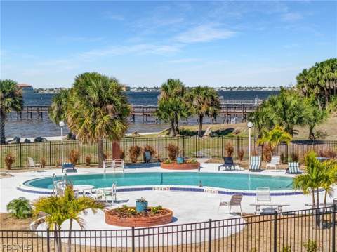 12498 Riverside Dr 205, Fort Myers FL - photo 12 of 46