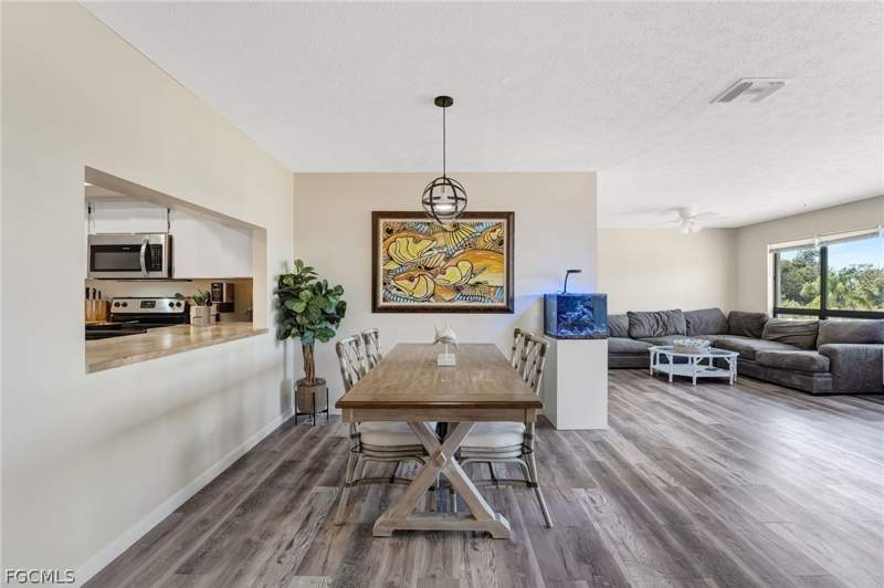 2 bedroom Condominium at 12498 Riverside DR 205, RIVERSIDE BEACH CONDO, Fort Myers — photo 4
