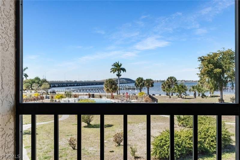 2 bedroom Condominium at 12498 Riverside DR 205, RIVERSIDE BEACH CONDO, Fort Myers — photo 5