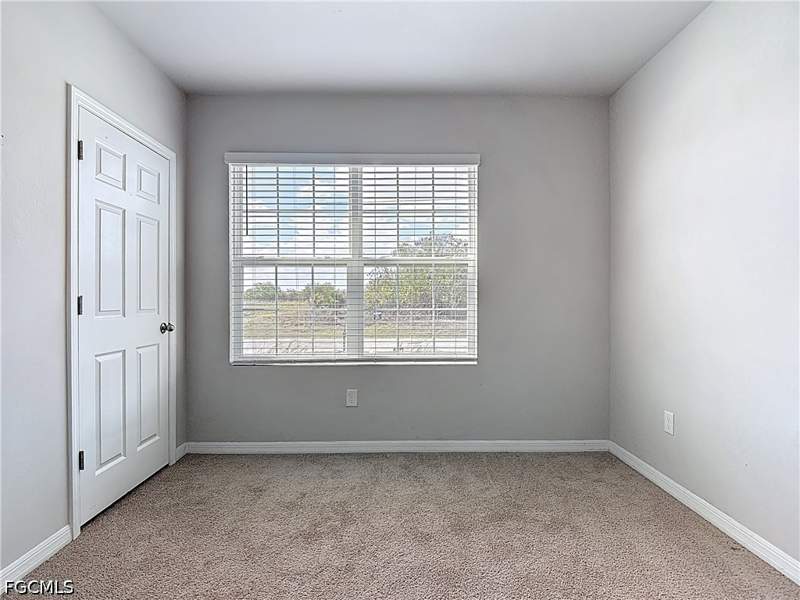 4 bedroom SingleFamilyResidence at 524 Glendale Ave, Banyan Village, Labelle — photo 3