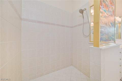 5582 Whispering Willow Way, Fort Myers FL - photo 19 of 38
