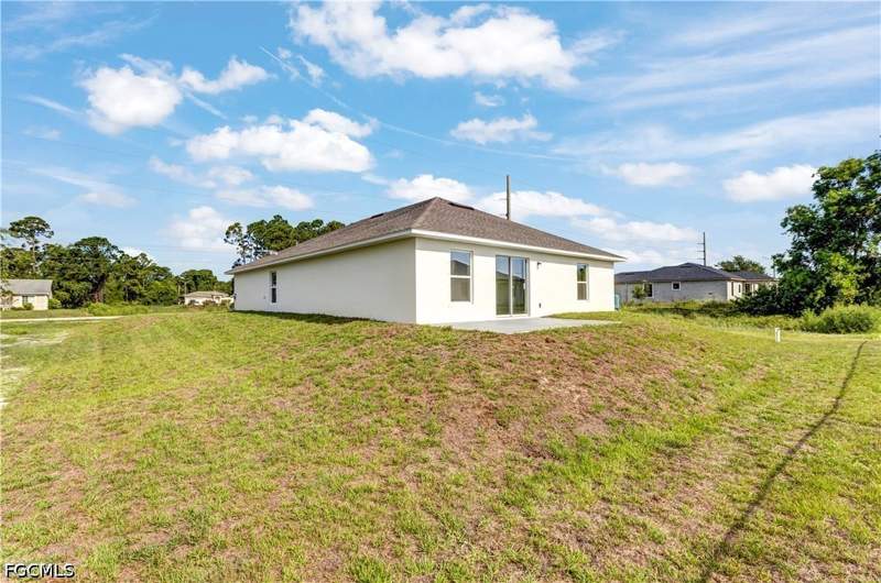 4 bedroom SingleFamilyResidence at 773 Bell Blvd S, Lehigh Acres, Lehigh Acres — photo 2