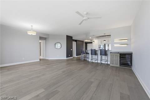 425 Cove Tower Dr 703, Naples FL - photo 11 of 44