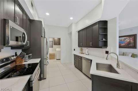 9210 Belleza Way 204, Fort Myers FL - photo 12 of 25