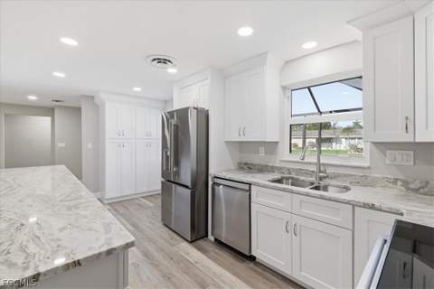 5051 Fairfield Dr, Fort Myers FL - photo 11 of 44