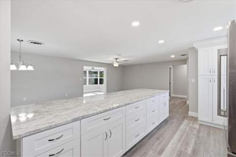 5051 Fairfield Dr, Fort Myers FL - photo 12 of 44