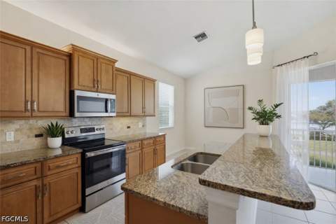 13881 Lake Mahogany Blvd 3221, Fort Myers FL - photo 11 of 36