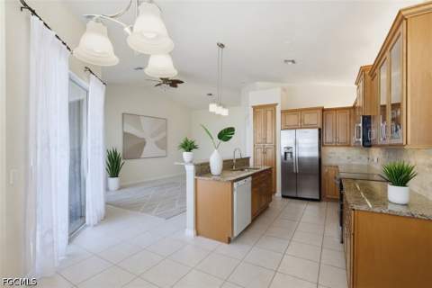 13881 Lake Mahogany Blvd 3221, Fort Myers FL - photo 9 of 36