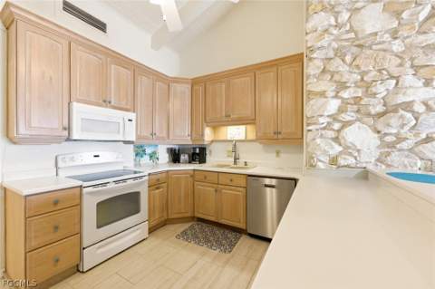 15153 Captiva Dr, Captiva FL - photo 15 of 38
