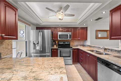 8430 Charter Club Cir 3, Fort Myers FL - photo 9 of 38