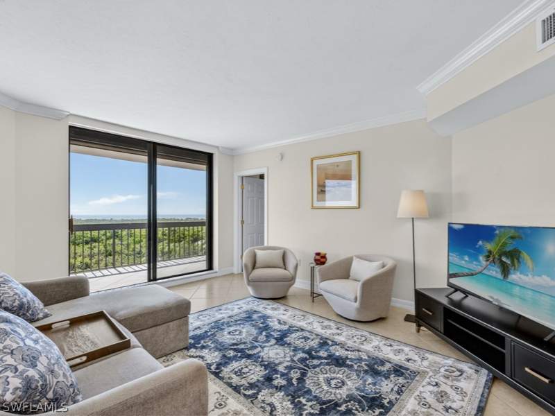 2 bedroom Condominium at 6001 Pelican Bay Blvd 503, Grosvenor, Naples — photo 5