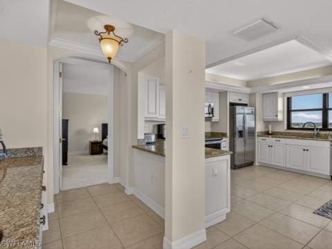 6001 Pelican Bay Blvd 503, Naples FL - photo 9 of 30