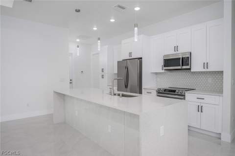416 Abbott Ave, Lehigh Acres FL - photo 14 of 22