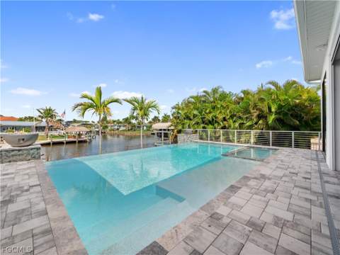 1021 Lucerne Ave, Cape Coral FL - photo 14 of 50