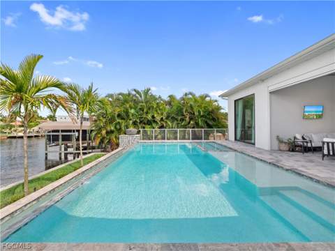 1021 Lucerne Ave, Cape Coral FL - photo 15 of 50