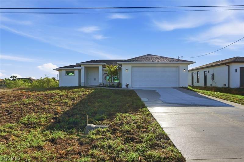 3 bedroom SingleFamilyResidence at 2105 NE 1st Ave, Cape Coral, Cape Coral — photo 3