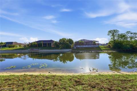 2105 NE 1st Ave, Cape Coral FL - photo 8 of 37
