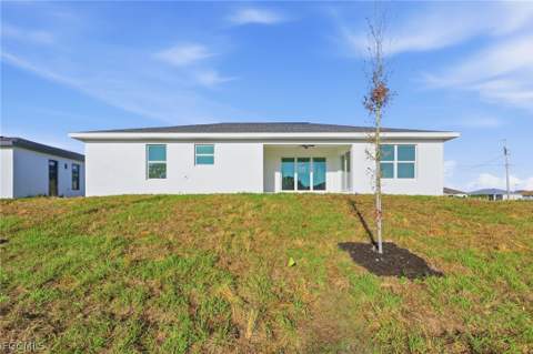 2105 NE 1st Ave, Cape Coral FL - photo 9 of 37