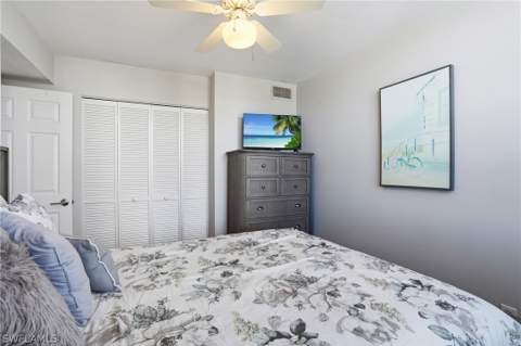 5550 Heron Point Dr 304, Naples FL - photo 22 of 39