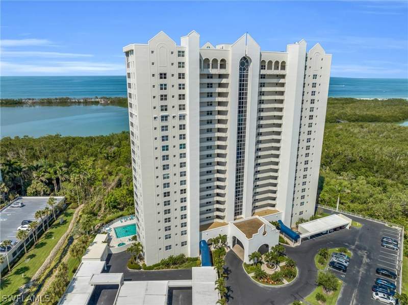 3 bedroom Condominium at 5550 Heron Point Dr 304, St Nicole, Naples — photo 4