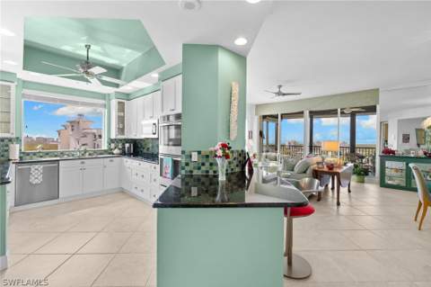 430 Cove Tower Dr 1501, Naples FL - photo 10 of 44