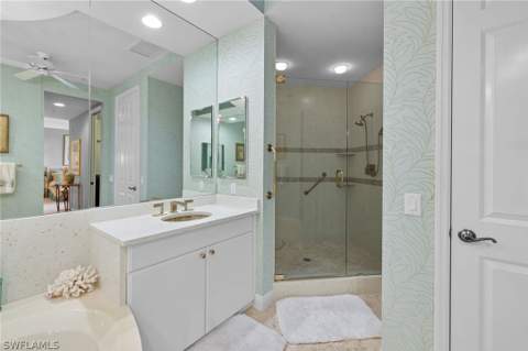 430 Cove Tower Dr 1501, Naples FL - photo 20 of 44