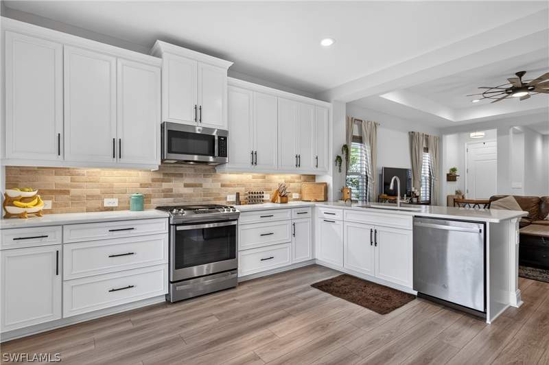 3 bedroom SingleFamilyResidence at 4653 Centaurus Cir, Skysail, Naples — photo 3