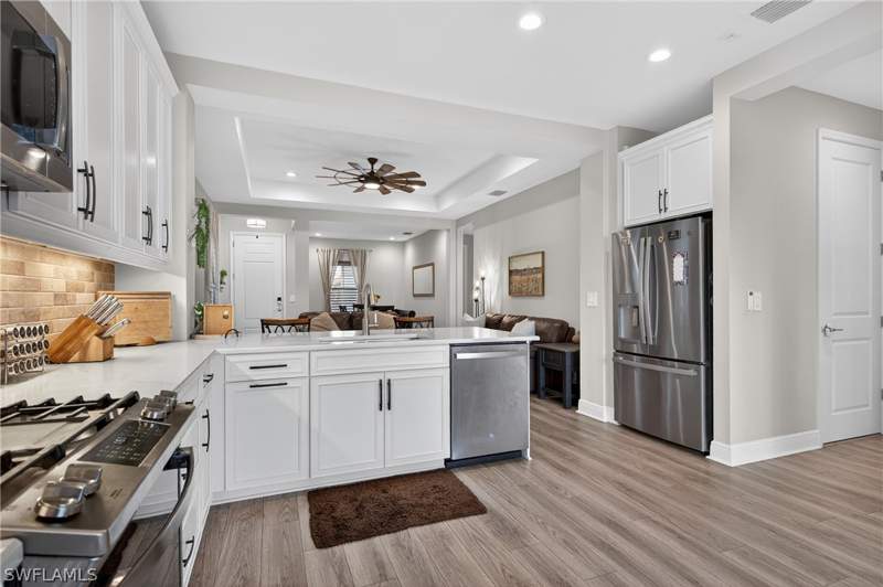 3 bedroom SingleFamilyResidence at 4653 Centaurus Cir, Skysail, Naples — photo 4