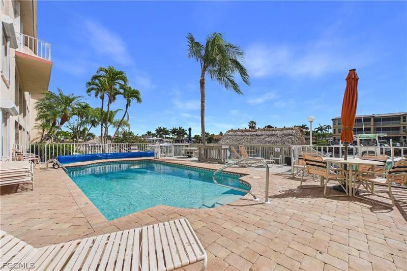 3 bedroom Condominium at 1614 Beach Pkwy 103, Parkway East, Cape Coral — photo 4