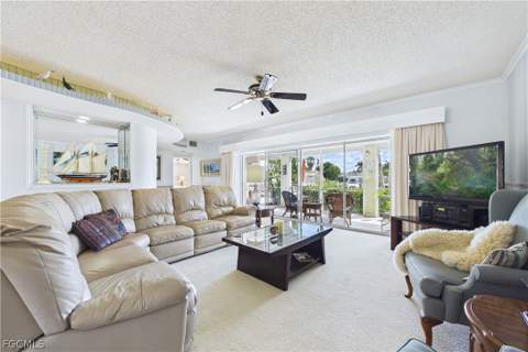 1614 Beach Pkwy 103, Cape Coral FL - photo 9 of 38