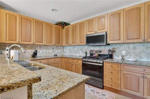 3735 Montreux Ln Bldg 4-102, Naples FL - photo 10 of 35