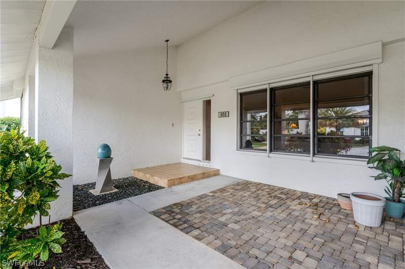 2 bedroom SingleFamilyResidence at 600 Parkview Ln, Park Shore, Naples — photo 3