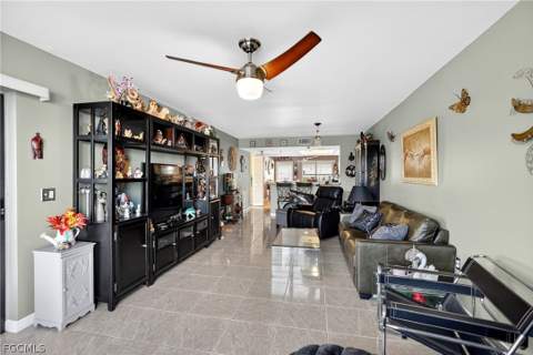 123 SW 47th Ter 102, Cape Coral FL - photo 11 of 49