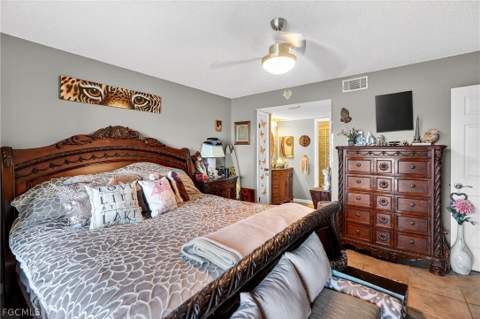 123 SW 47th Ter 102, Cape Coral FL - photo 14 of 49