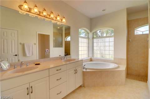 2216 SW 43rd Ln, Cape Coral FL - photo 18 of 36
