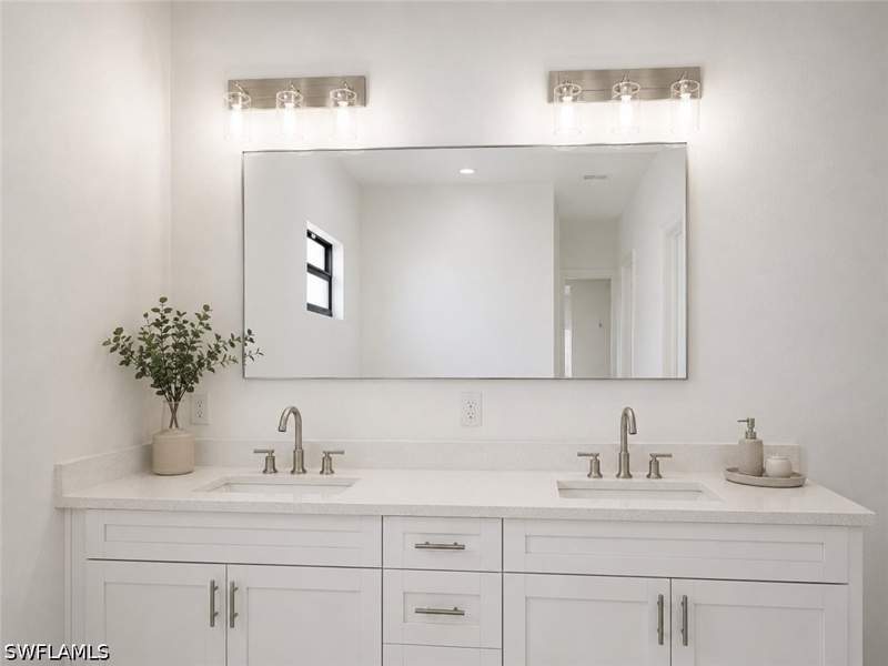 4 bedroom SingleFamilyResidence at 811 Dartmouth Ct, Mirror Lakes, Lehigh Acres — photo 5