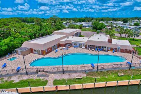 5554 Sir Walter Way, North Fort Myers FL - photo 18 of 50