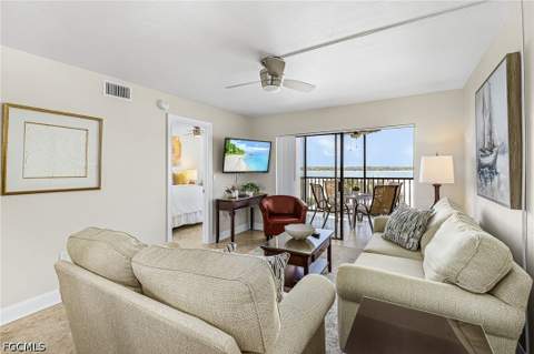 8350 Estero Blvd 322, Fort Myers Beach FL - photo 14 of 33