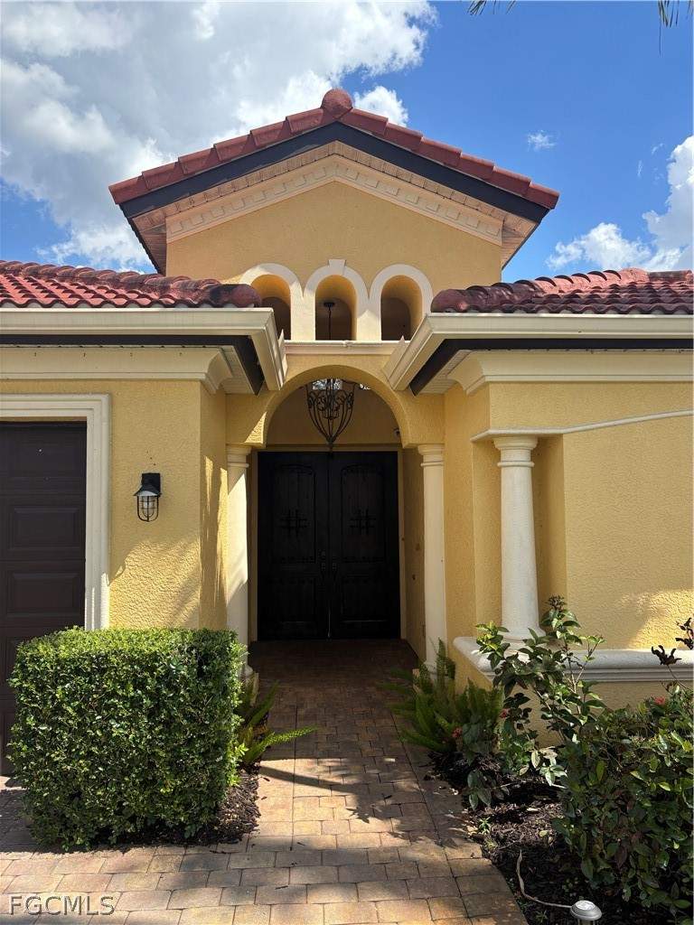 3 bedroom SingleFamilyResidence at 11491 Axis Deer Ln, Casa Del Lago, Fort Myers — photo 2