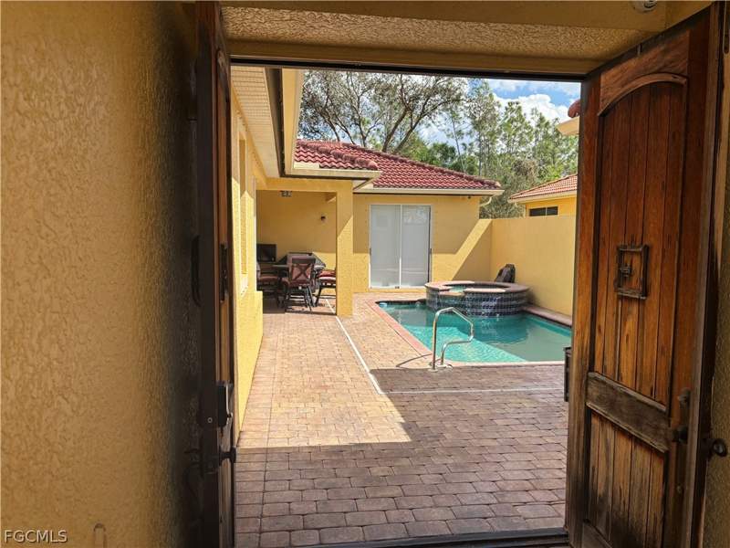 3 bedroom SingleFamilyResidence at 11491 Axis Deer Ln, Casa Del Lago, Fort Myers — photo 3