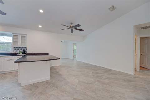 825 Desoto Blvd N, Naples FL - photo 9 of 42