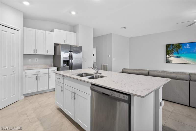 4 bedroom SingleFamilyResidence at 4117 Etna Ct, Crane Landing, North Fort Myers — photo 3