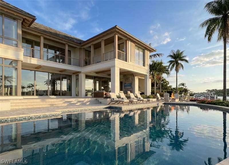 6 bedroom SingleFamilyResidence at 3696 Nelsons Walk, Port Royal, Naples — photo 2
