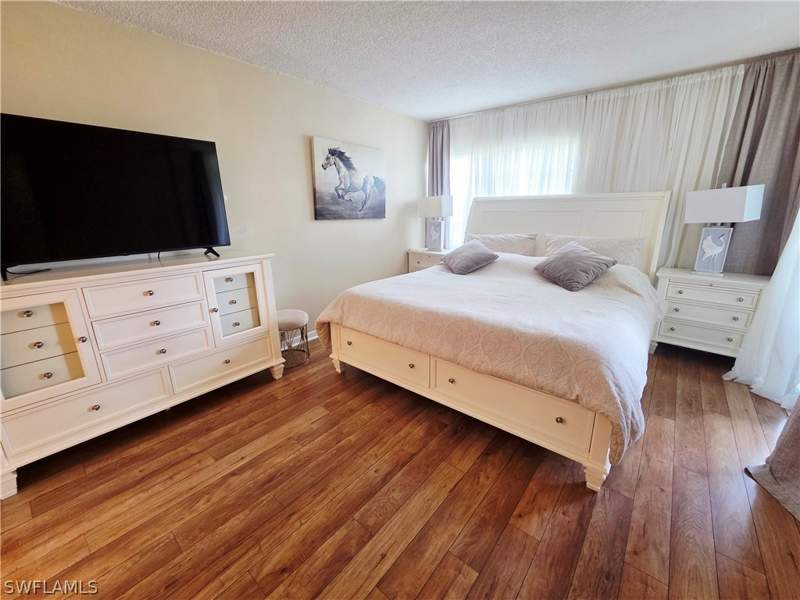 2 bedroom Condominium at 1086 Forest Lakes Dr 9207, Forest Lakes, Naples — photo 5