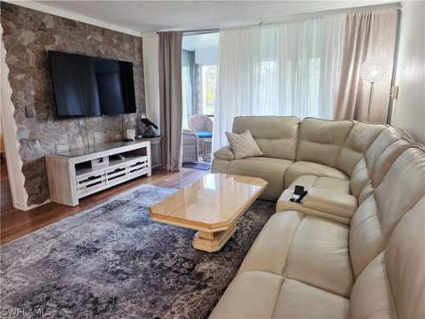 1086 Forest Lakes Dr 9207, Naples FL - photo 7 of 14
