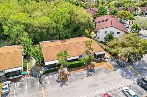 5320 Treetops Dr I, Naples FL - photo 12 of 16