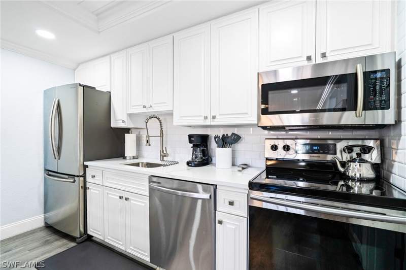 1 bedroom Condominium at 5320 Treetops Dr I, Treetops Of Naples, Naples — photo 4